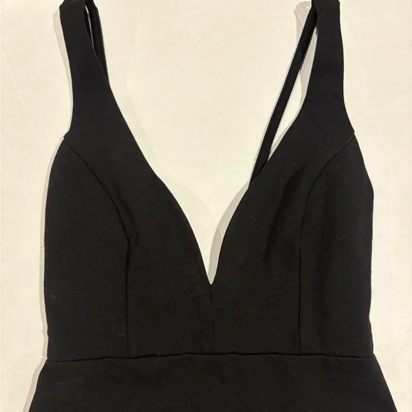 Lulus Deep V-Neck Elegant Black Mini Dress Women’s Size Small - Picture 4 of 8
